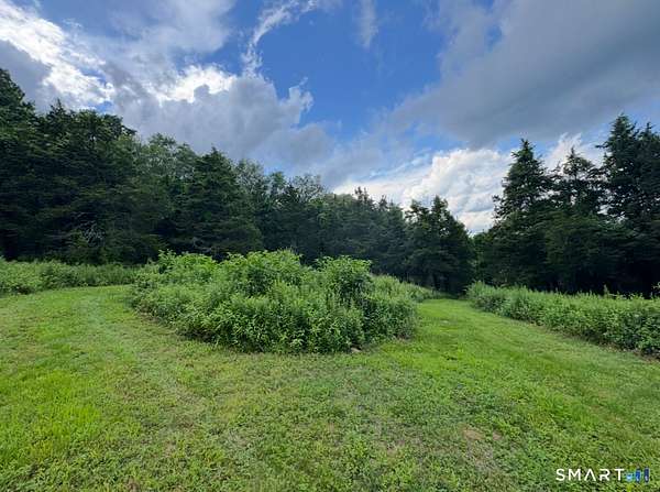 3 Acres of Residential Land for Sale in Montville Town, Connecticut