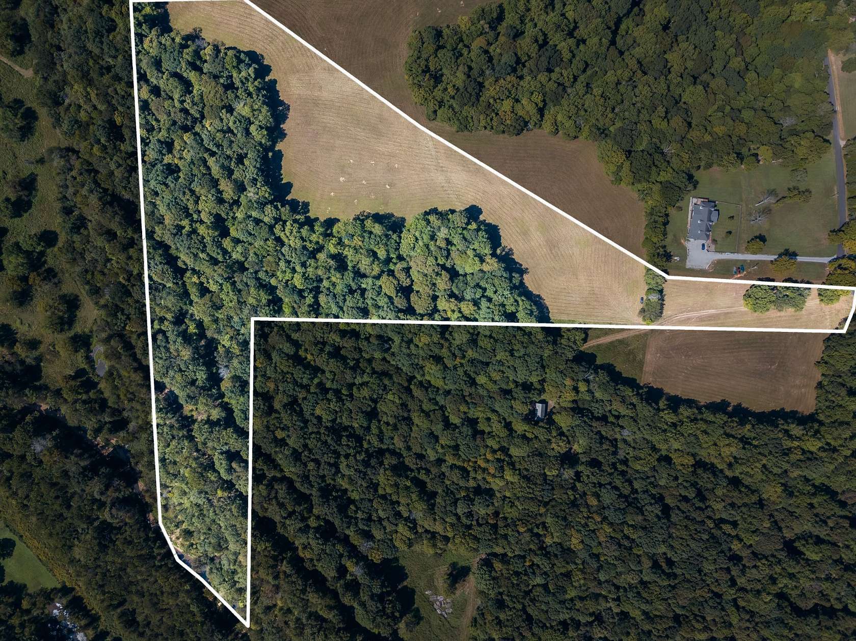 22 Acres of Land for Auction in Greenbrier, Tennessee