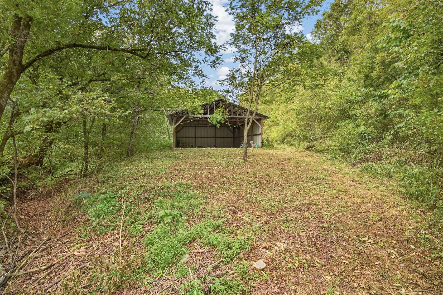 92.3 Acres of Agricultural & Residential Land for Sale in Whitleyville, Tennessee