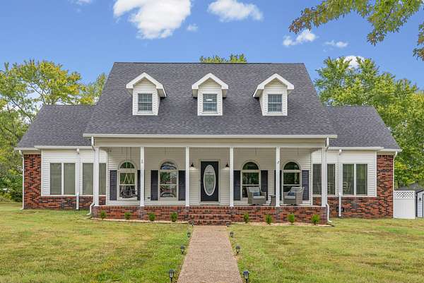5.5 Acres of Land with Home for Sale in Hopkinsville, Kentucky