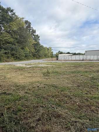 9 Acres of Improved Commercial Land for Sale in Owens Cross Roads, Alabama