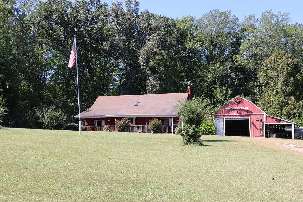 2.5 Acres of Land with Home for Sale in Farmville, Virginia