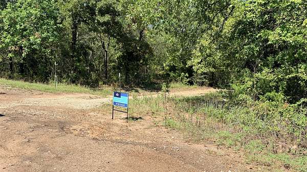 7.8 Acres of Land with Home for Sale in Eustace, Texas