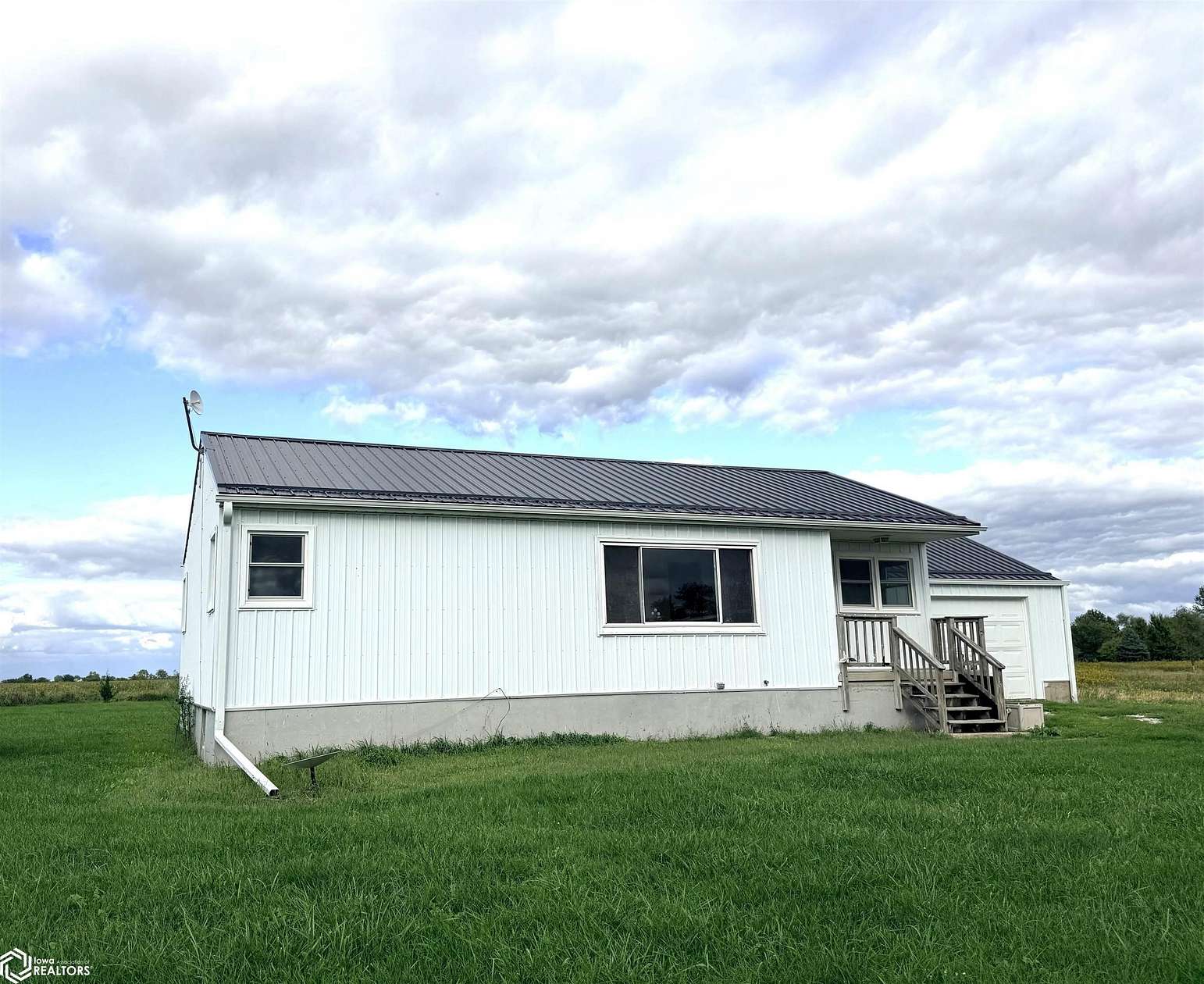 3.22 Acres of Land with Home for Sale in Fairfield, Iowa