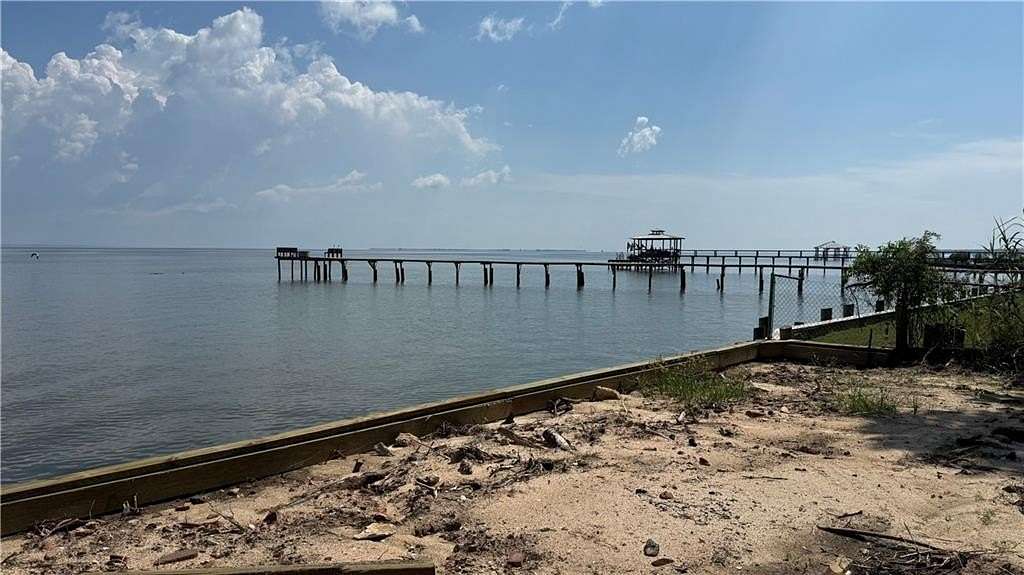 0.93 Acres of Residential Land for Sale in Mobile, Alabama