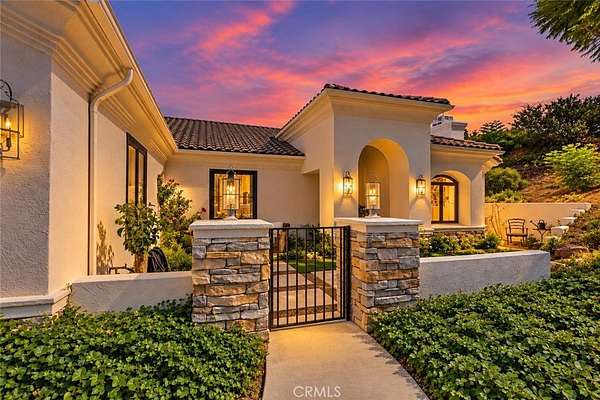 2.62 Acres of Land with Home for Sale in Fallbrook, California