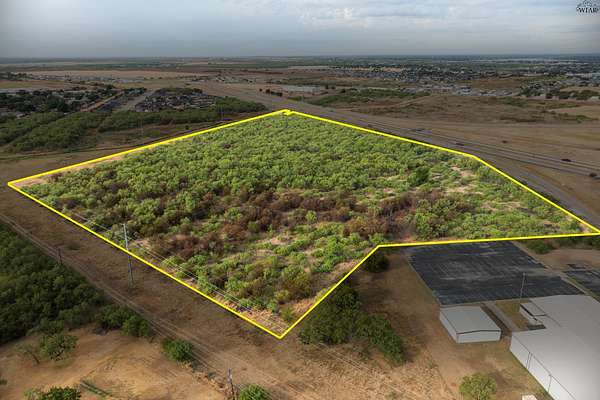 20.6 Acres of Commercial Land for Sale in Wichita Falls, Texas
