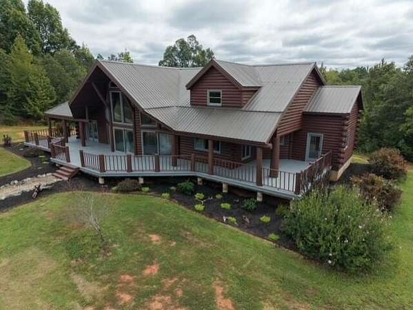 20.3 Acres of Recreational Land with Home for Sale in Meherrin, Virginia