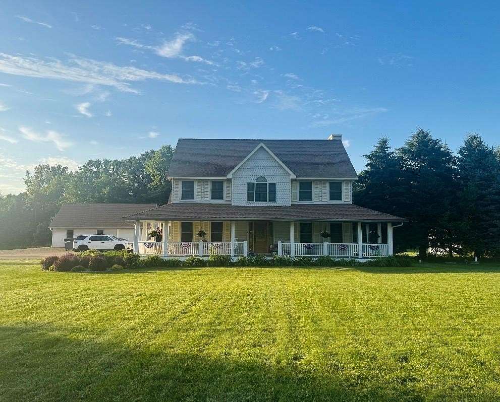 3 Acres of Land with Home for Sale in Prescott, Wisconsin