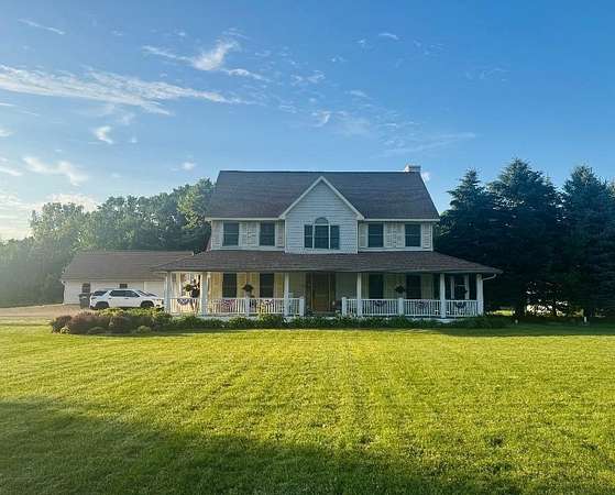 3 Acres of Land with Home for Sale in Prescott, Wisconsin