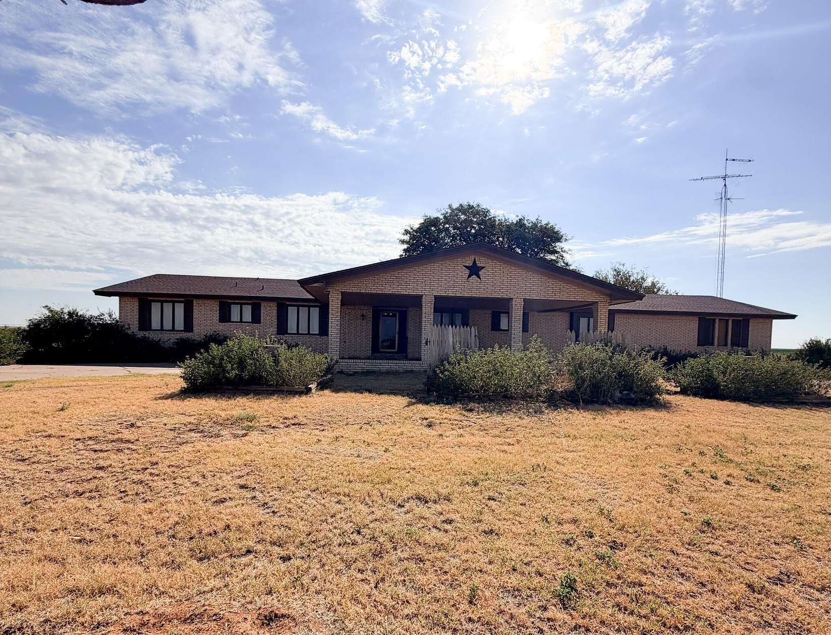 4 Acres of Land with Home for Sale in Loop, Texas