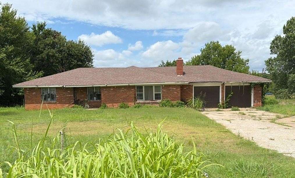 2 Acres of Land with Home for Sale in Choctaw, Oklahoma