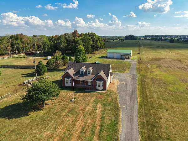 5 Acres of Land with Home for Sale in Chapel Hill, Tennessee