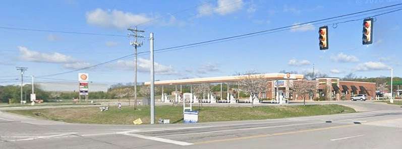 3 Acres of Improved Commercial Land for Sale in Morrison, Tennessee