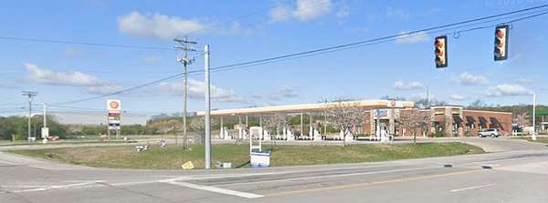 3 Acres of Improved Commercial Land for Sale in Morrison, Tennessee