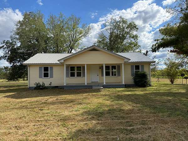 6.69 Acres of Land with Home for Sale in Bell Buckle, Tennessee