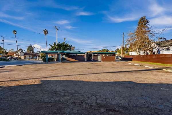 0.23 Acres of Mixed-Use Land for Sale in Santa Cruz, California