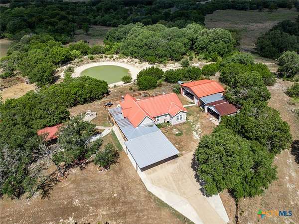 350 Acres of Recreational Land with Home for Sale in Gatesville, Texas