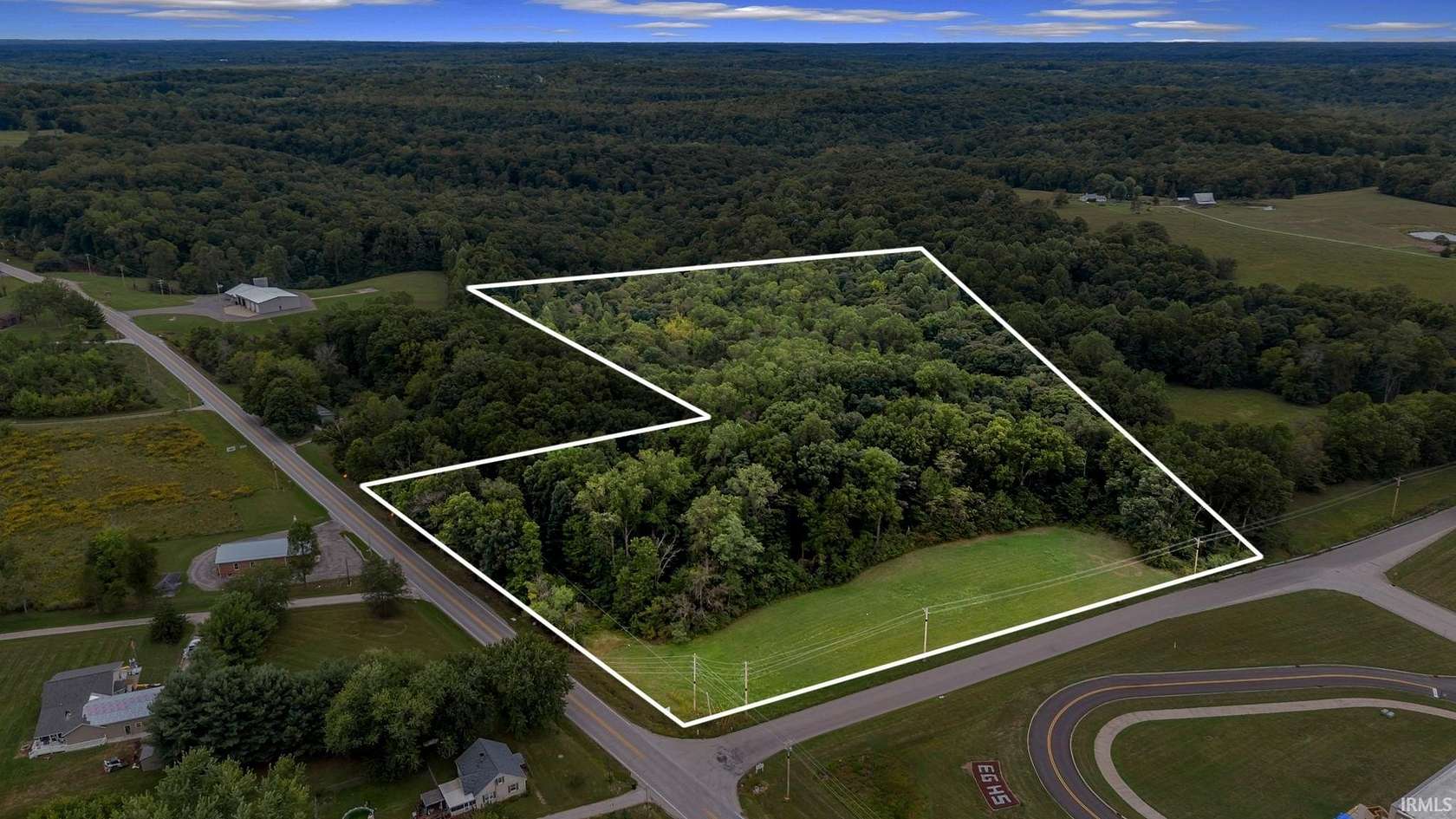 13 Acres of Recreational & Residential Land for Sale in Bloomfield, Indiana
