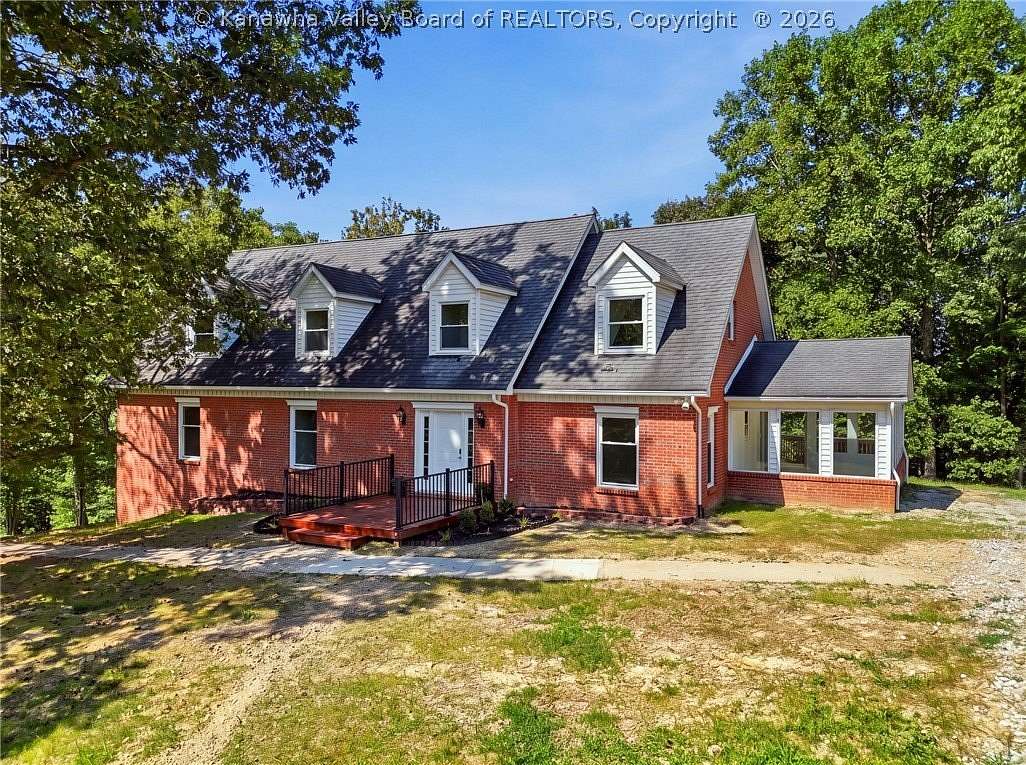 2.12 Acres of Land with Home for Sale in Charleston, West Virginia