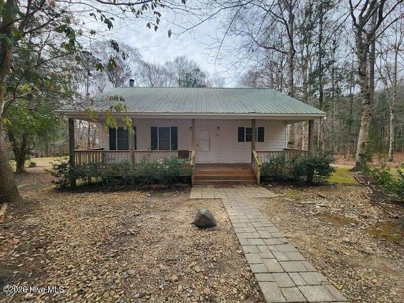Land with Home for Lease in New Bern, North Carolina