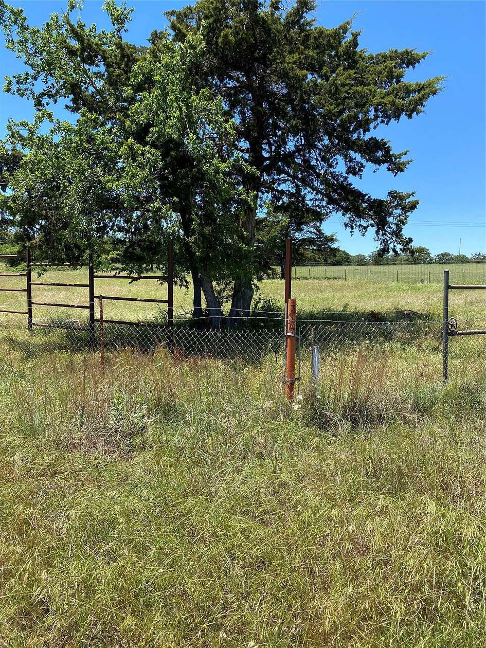 10 Acres of Commercial Land for Sale in Bowie, Texas