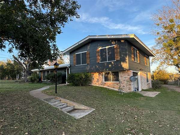 14 Acres of Land with Home for Sale in Hico, Texas