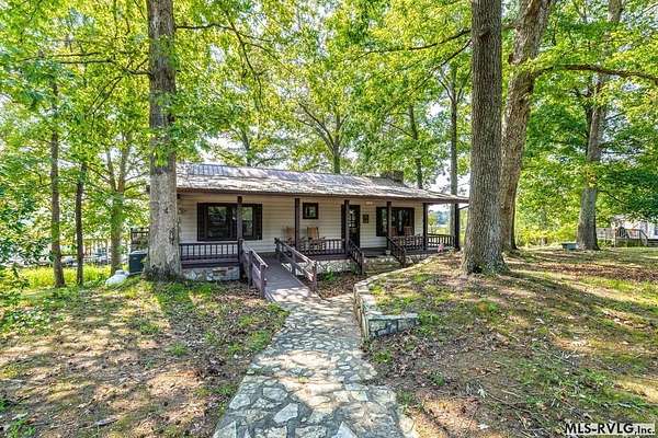 1.5 Acres of Land with Home for Sale in Boydton, Virginia
