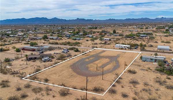 1.17 Acres of Residential Land for Sale in Golden Valley, Arizona