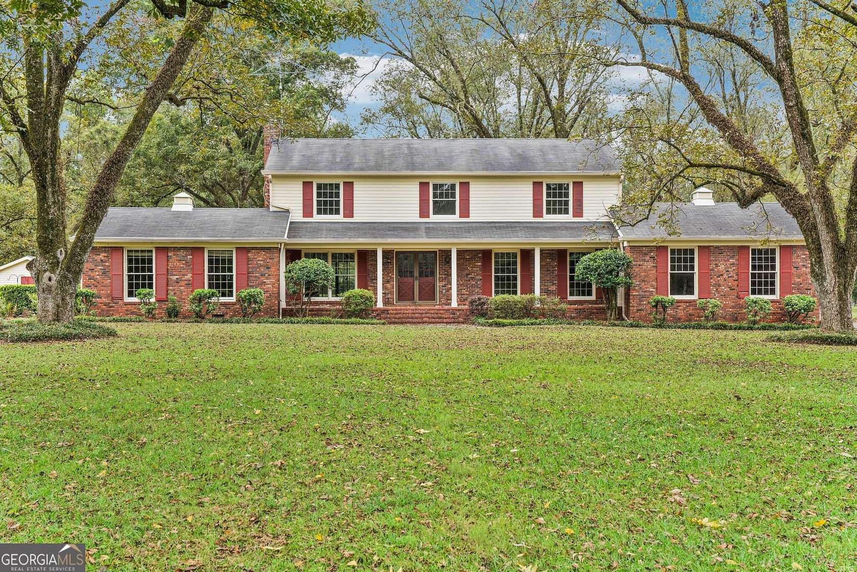 10 Acres of Land with Home for Sale in Macon, Georgia