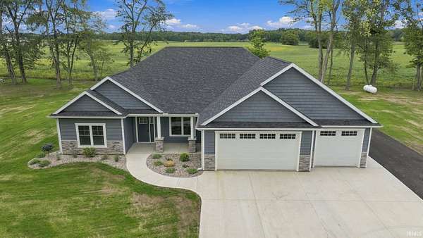 1.5 Acres of Land with Home for Sale in Roann, Indiana