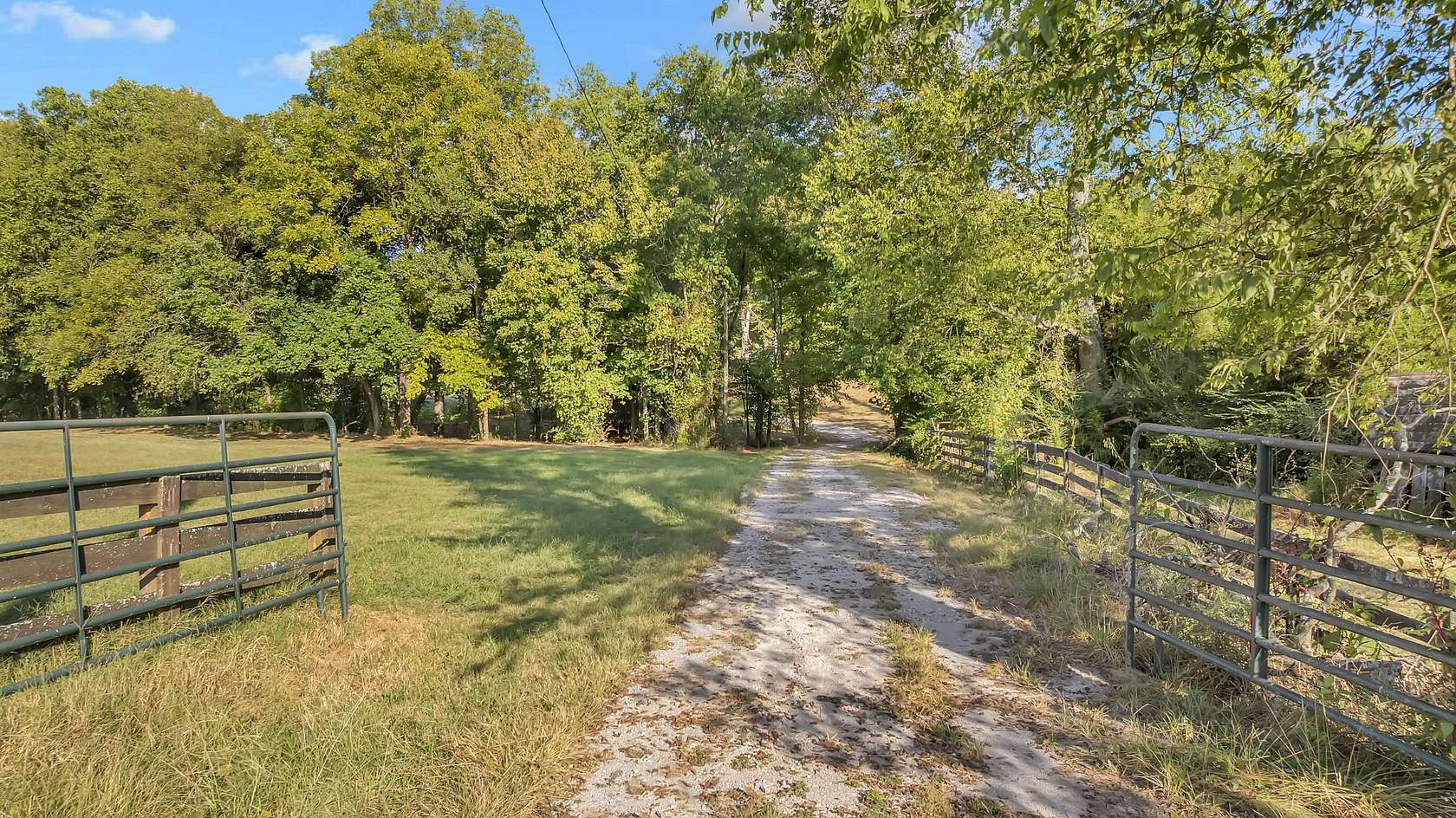 5 Acres of Residential Land for Sale in Columbia, Tennessee