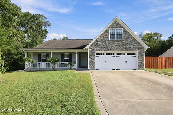 1.89 Acres of Land with Home for Lease in Jacksonville, North Carolina