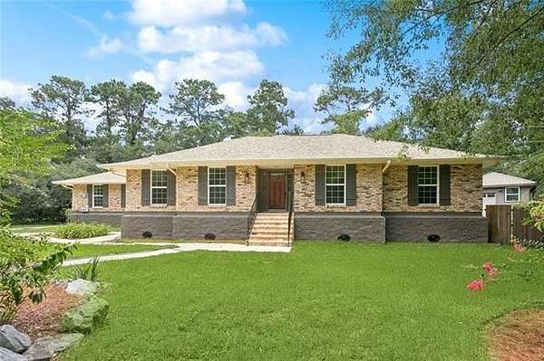 1.58 Acres of Land with Home for Lease in Slidell, Louisiana