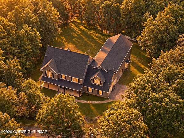 1.5 Acres of Land with Home for Sale in Effort, Pennsylvania