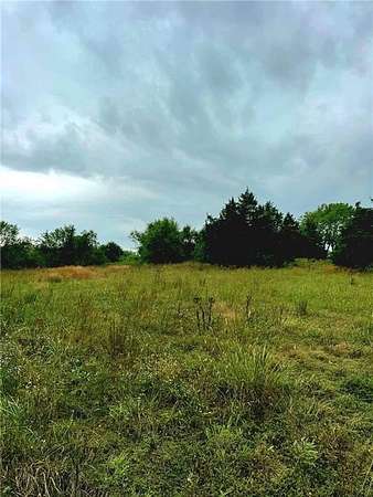 19 Acres of Land for Sale in Edgerton, Kansas