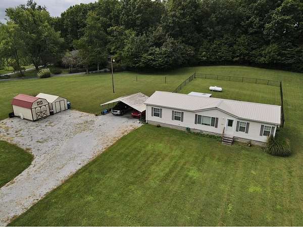 3 Acres of Land with Home for Sale in Princeton, Kentucky