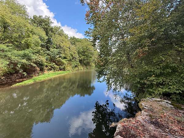 5 Acres of Land for Sale in Prairie Grove, Arkansas