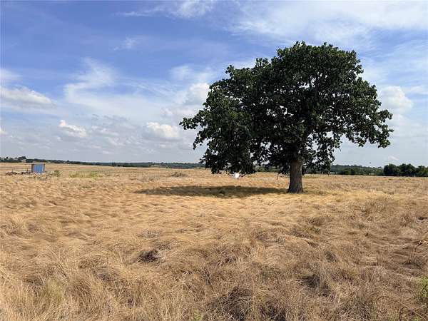 26.7 Acres of Land for Sale in Hamilton, Texas