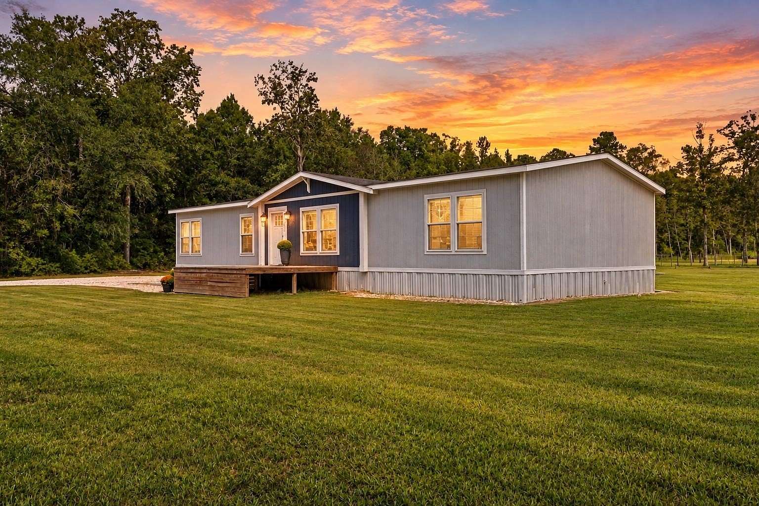 10 Acres of Improved Residential Land for Sale in Sour Lake, Texas