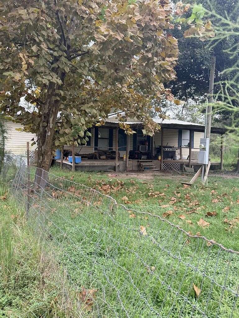 4.42 Acres of Land with Home for Sale in Douglas, Georgia