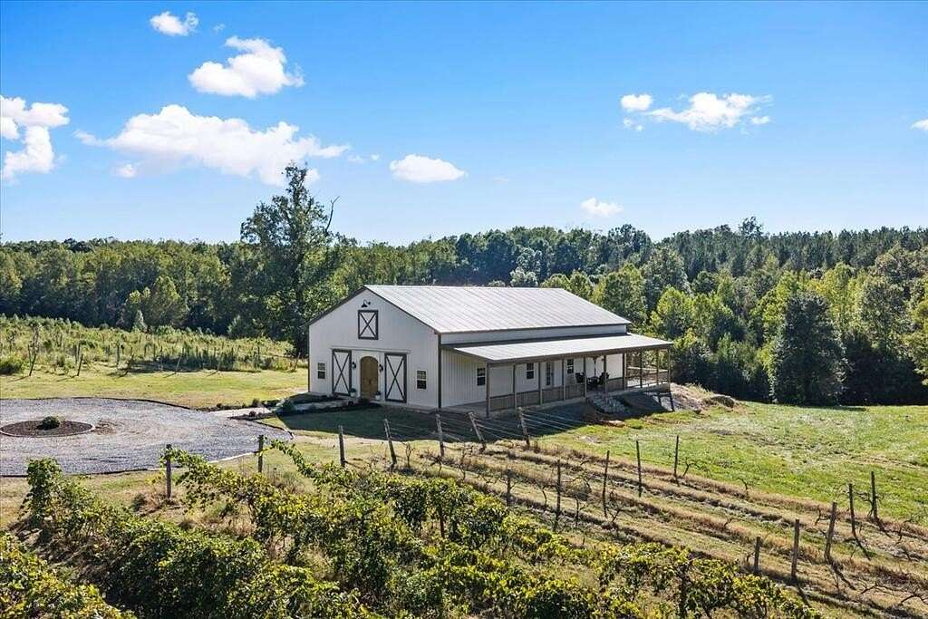 100 Acres of Land for Sale in Scottsburg, Virginia