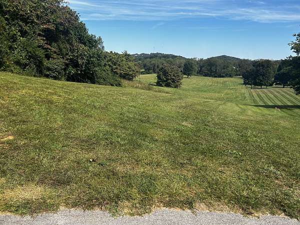 0.82 Acres of Residential Land for Sale in Somerset, Kentucky