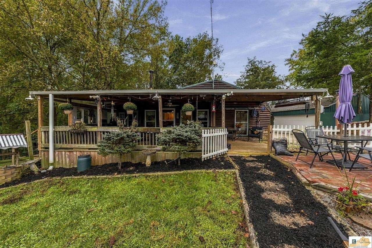 47 Acres of Land with Home for Sale in Mount Sherman, Kentucky