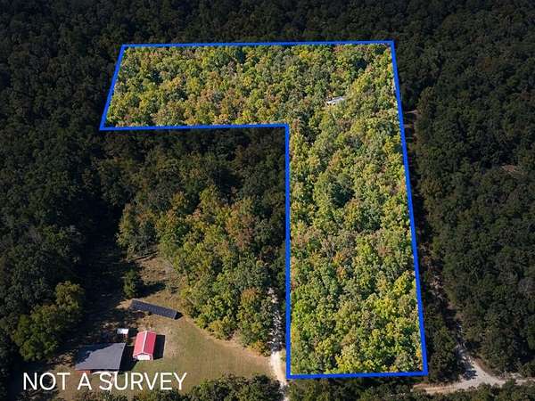 5.17 Acres of Residential Land for Sale in Big Sandy, Tennessee