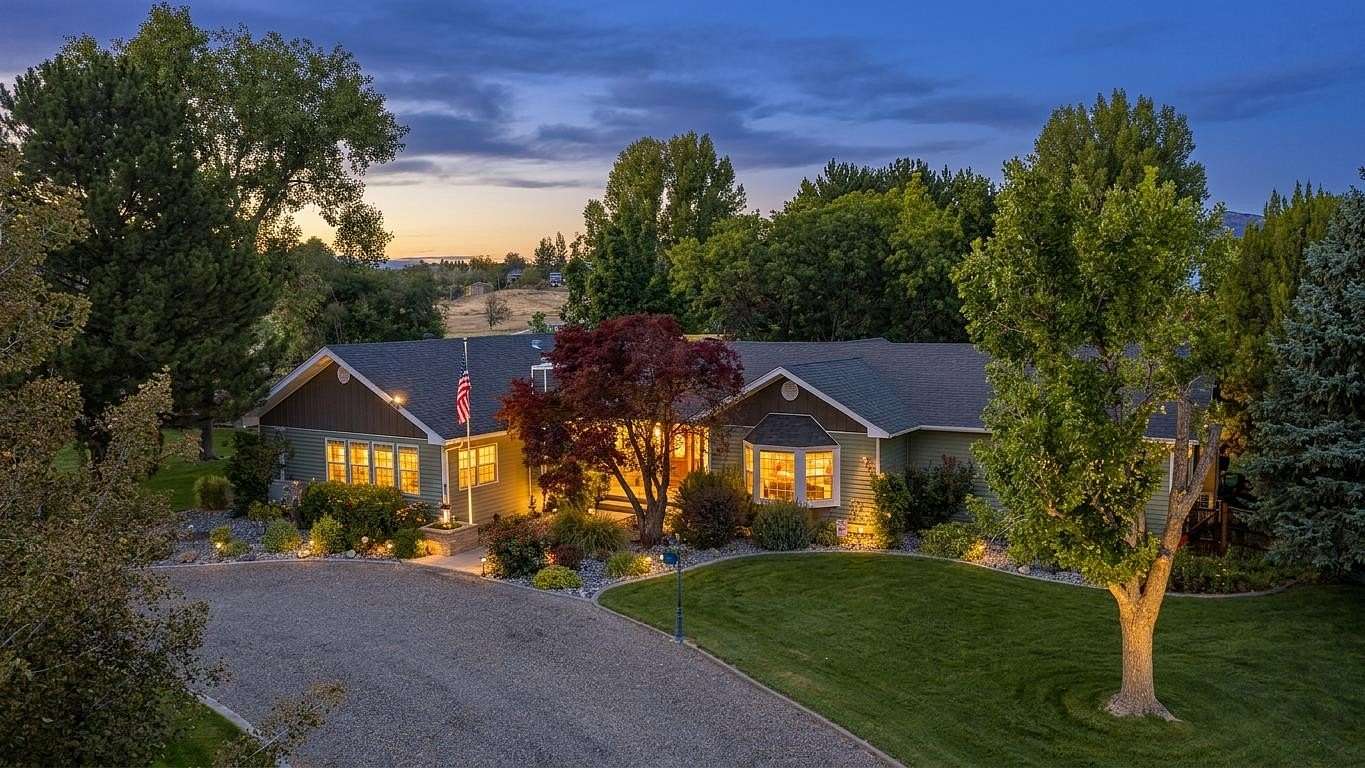 2 Acres of Land with Home for Sale in Grand Junction, Colorado