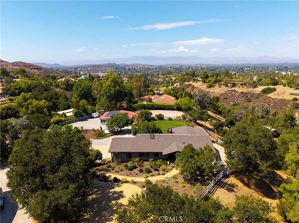 3.64 Acres of Land with Home for Sale in Thousand Oaks, California