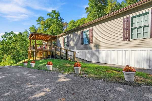 2.1 Acres of Land with Home for Sale in New Tazewell, Tennessee