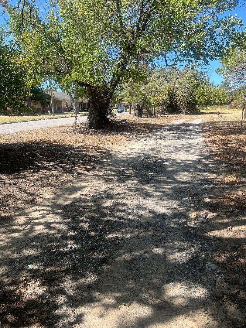 0.58 Acres of Commercial Land for Sale in Azle, Texas