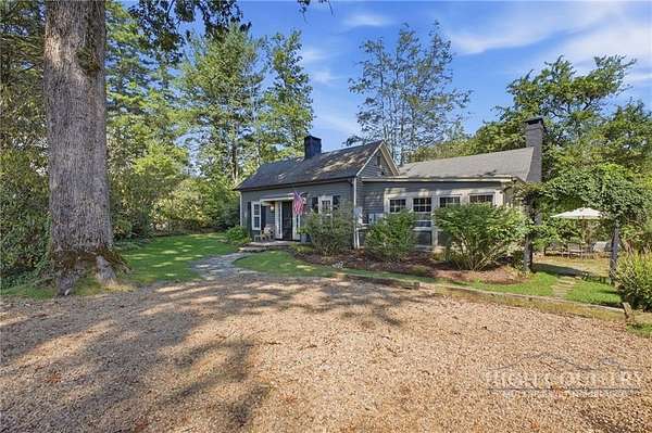 0.56 Acres of Mixed-Use Land for Sale in Blowing Rock, North Carolina